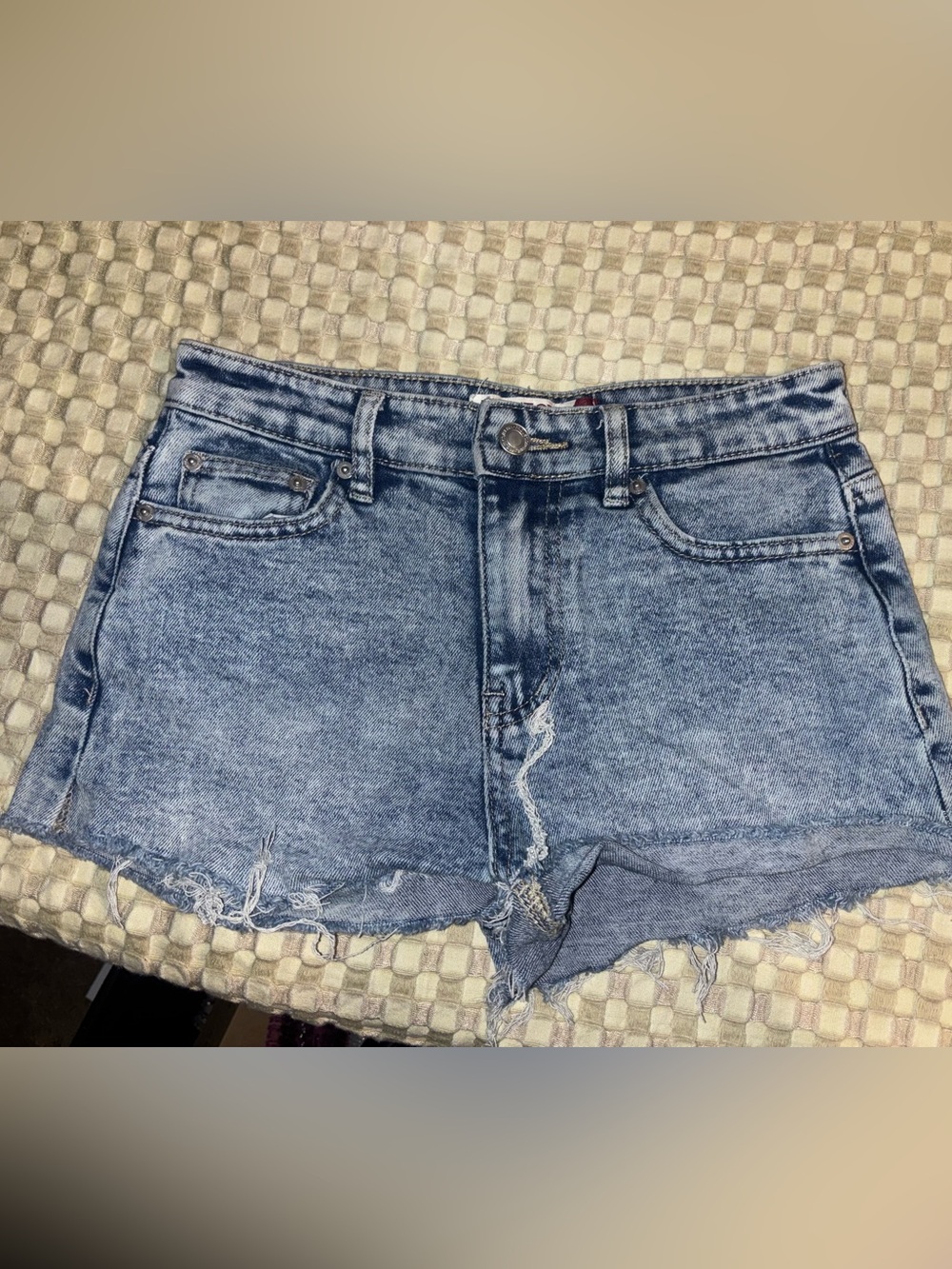 Short Denim Shorts-like new !!